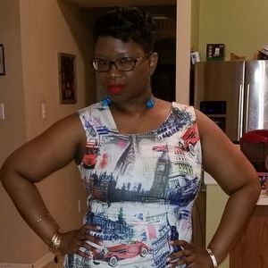 Meet your Posher, Crystal